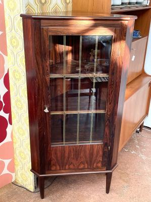 コーナーキャビネット　ガラス付き　ローズウッド　　デンマーク　ヴィンテージ