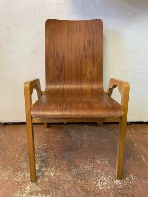 アクセル・ラーソン　(Axel　Larsson)　Svangsta　Stilmobler社製　ダイニングチェア　ヴィンテージ　肘付き