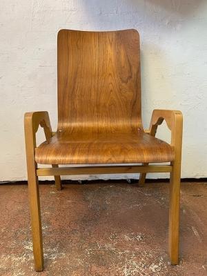 アクセル・ラーソン　(Axel　Larsson)　Svangsta　Stilmobler社製　ダイニングチェア　ヴィンテージ　肘付き