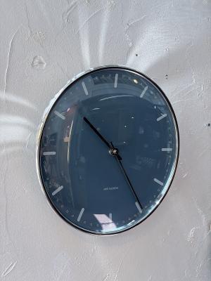 ARNE　JACOBSEN　Wall　Clock　43487(CH290-BL)